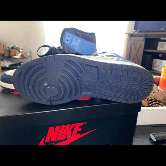 Jordan 1 - Picture 2 of 2